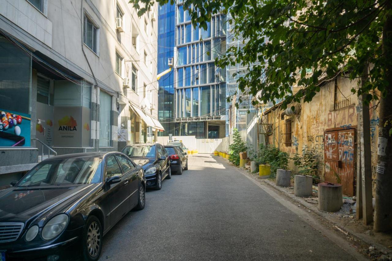 City Center Two Private Bedrooms Near Scanderbeg Square On Shared Apartment Тирана Экстерьер фото