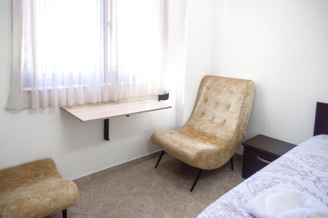 City Center Two Private Bedrooms Near Scanderbeg Square On Shared Apartment Тирана Экстерьер фото